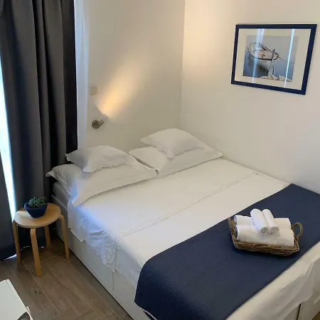 17 Pines Apartmán