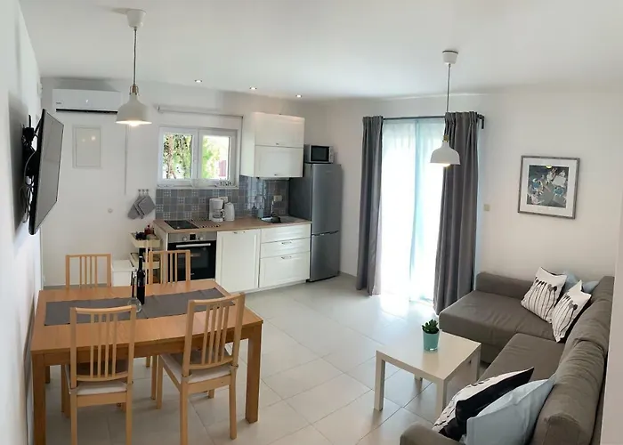 17 Pines Appartamento Makarska